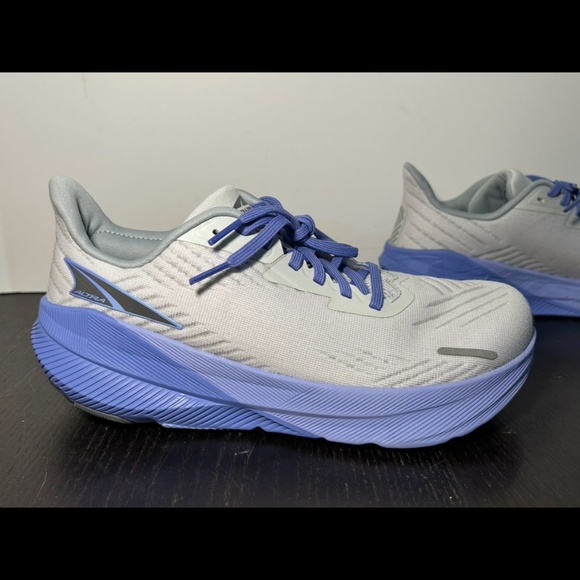 NWOB AltraFWD Experience Running Shoes Sneakers Grey/Purple Womans 7.5 - Picture 1 of 16